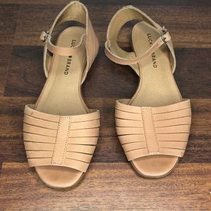 Lucky Women’s Channing Flat Leather Sandal SZ 8
